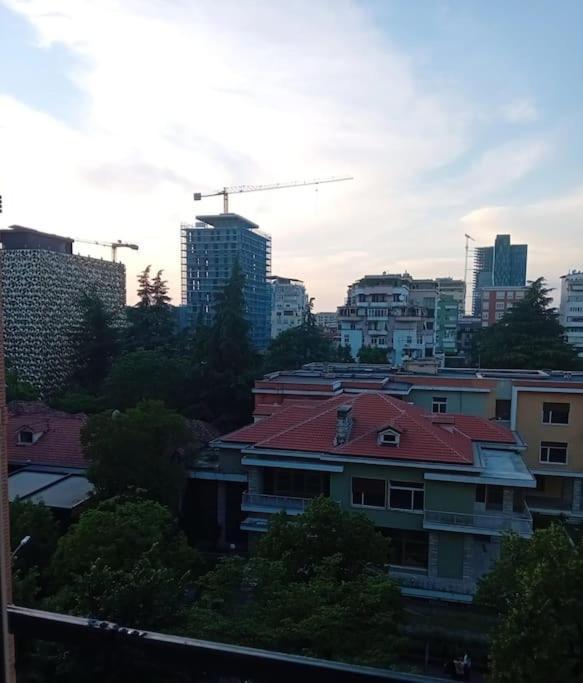 דירות Tirana Road Blloku Area מראה חיצוני תמונה